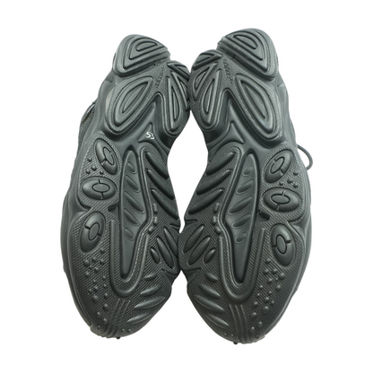 Ozweego Low-Top Athletic Shoes