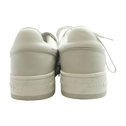 Gray Low-Top Athletic Shoes