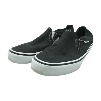 Low-Top Athletic Shoes