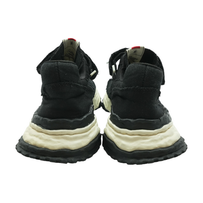 Keith Sneaker in Black Low-Top Athletic Shoes