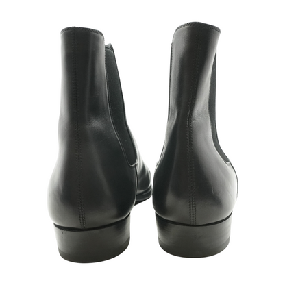 Black Wyatt Chelsea Boots in Smooth Leather