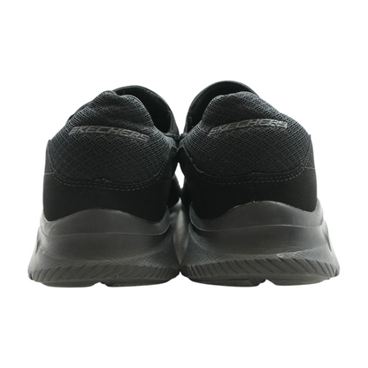 Black Low-Top Athletic Shoes