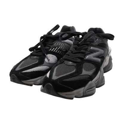 9060 Gray Low Top Athletic Shoes