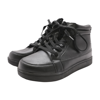 Black Low-Top Athletic Shoes