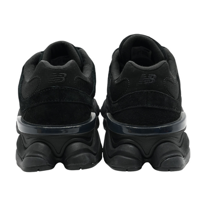 9060 Low-Top Athletic Shoes