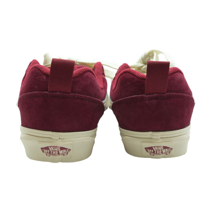 Knu Skool Low-Top Athletic Shoes