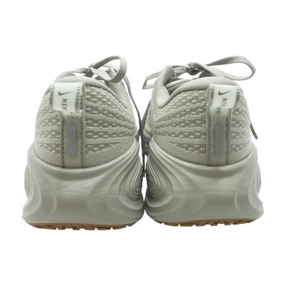 Vomero Plus Low-Top Athletic Shoes