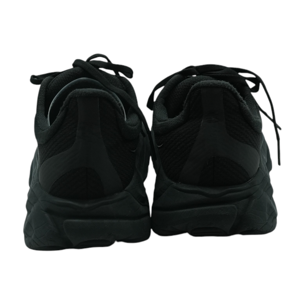 Arahi 8 Low-Top Athletic Shoes