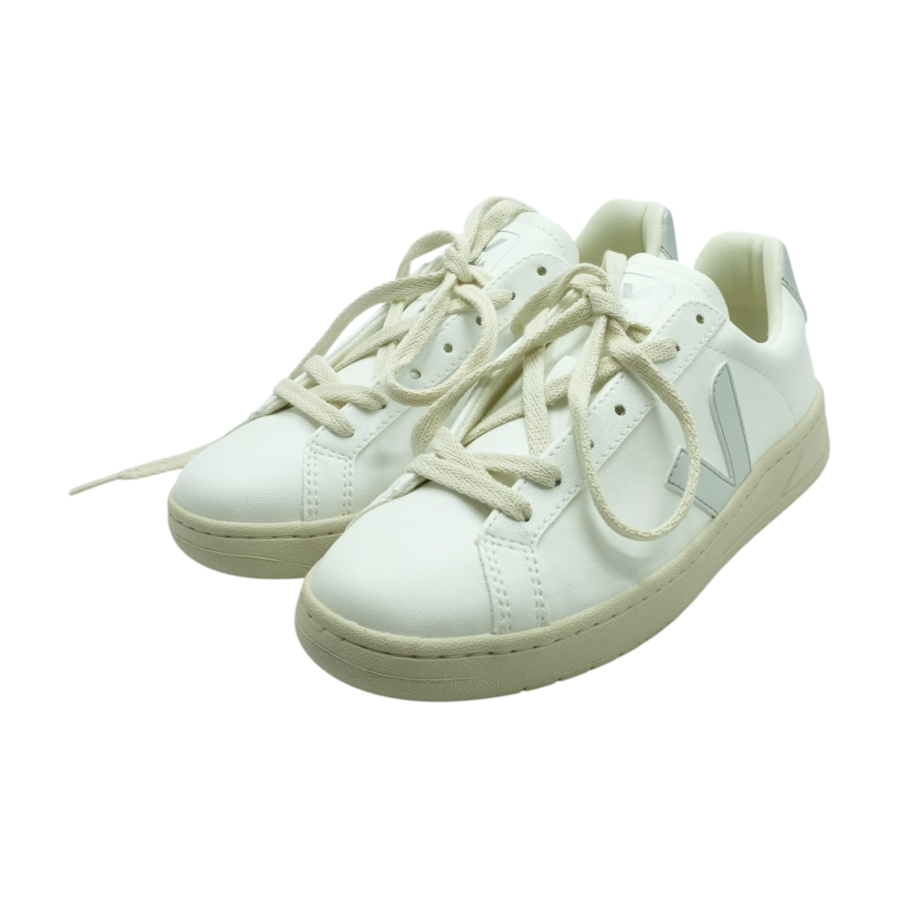 Urca Low-Top Athletic Shoes