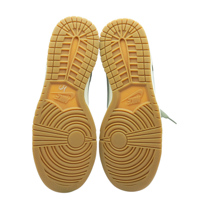 Dunk Low Retro SE Low-Top Athletic Shoes