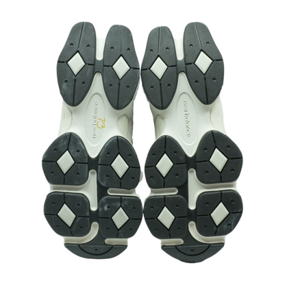 9060 Low-Top Athletic Shoes