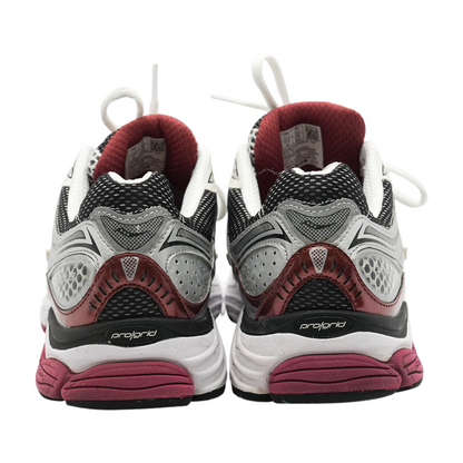 Omni 9 Low-Top Athletic Shoes