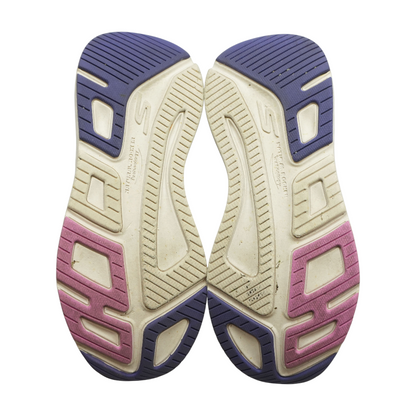 Max Cushioning Low-Top Athletic Shoes