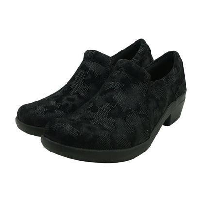 Black Slip-On Athletic Shoes