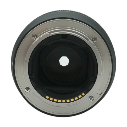 E-Mount 35mm Full-Frame Lens
