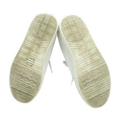 White Low-Top Athletic Shoes