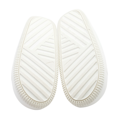 Calm Slip-On Athletic Shoes