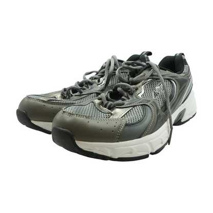 Gray Low-Top Athletic Shoes
