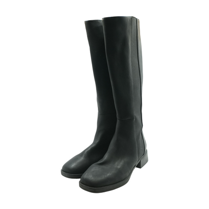 Black Boots