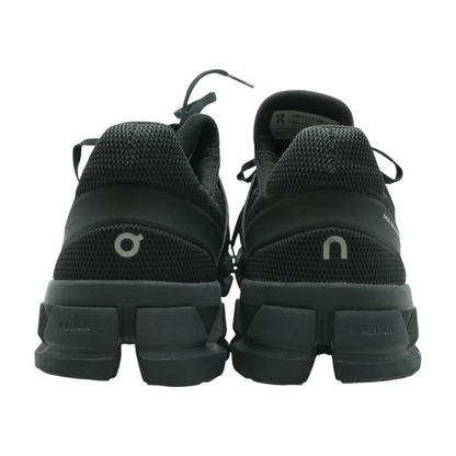 Black Low-Top Athletic Shoes