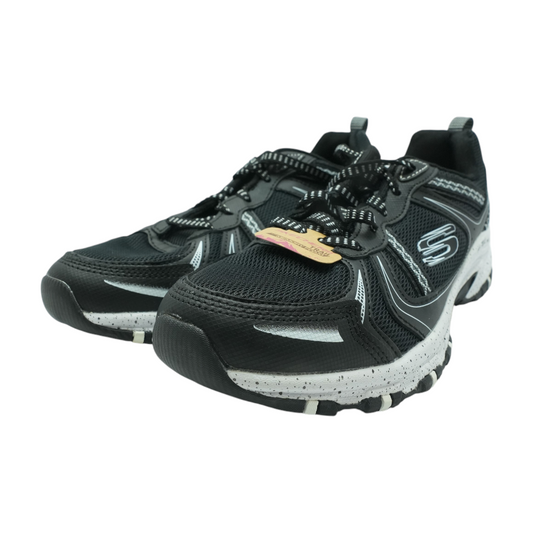 Vast Adventure Low-Top Athletic Shoes