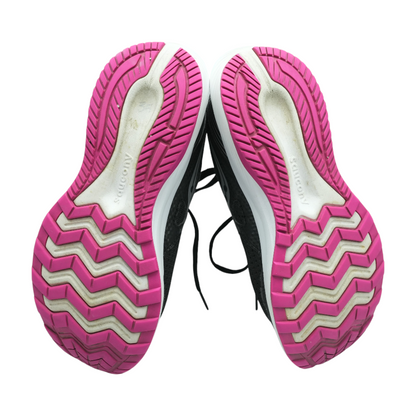 Low-Top Athletic Shoes