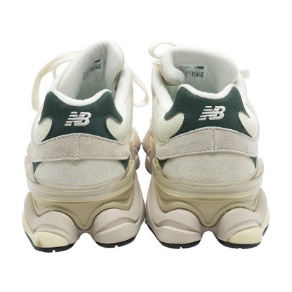 9060 Low-Top Athletic Shoes