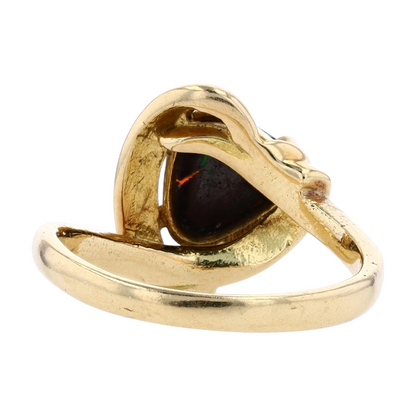 18K Yellow Gold Opal Fashion Ring