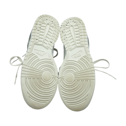 Dunk Low Athletic Shoes