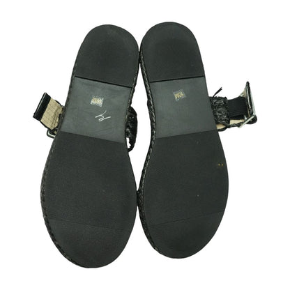 Black Flat Sandals