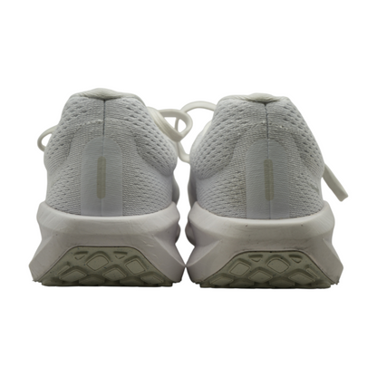 Winflo 11 Low-Top Athletic Shoes