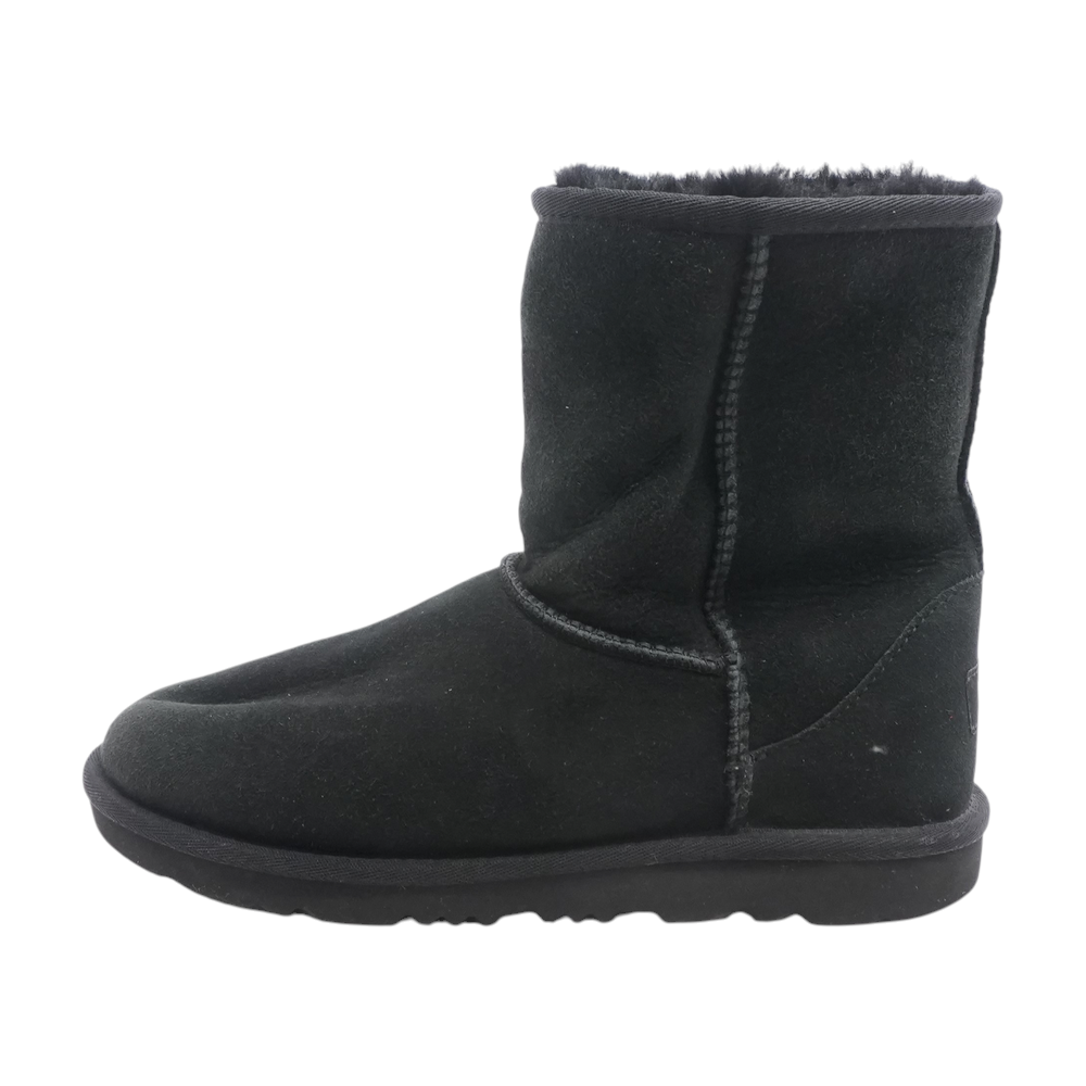 Black Boots