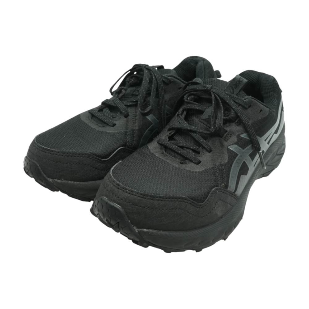 Classic Low-Top Athletic Shoes