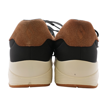 Suited On Air Low-Top Athletic Shoes