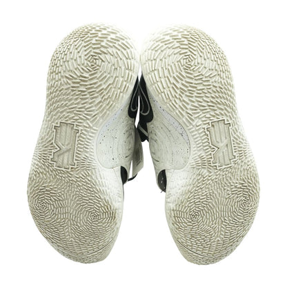 Black Low Top Athletic Shoes