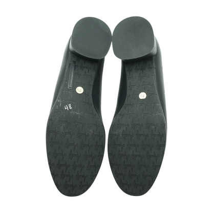 Black Flats