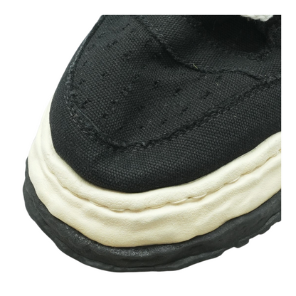 Keith Sneaker in Black Low-Top Athletic Shoes