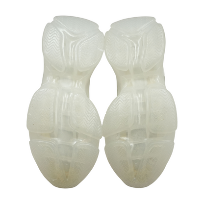 Maxima Low-Top Athletic Shoes