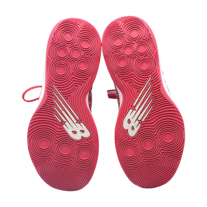 TWO WXY V3 Low-Top Athletic Shoes
