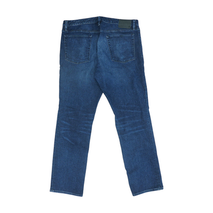 Straight Jeans