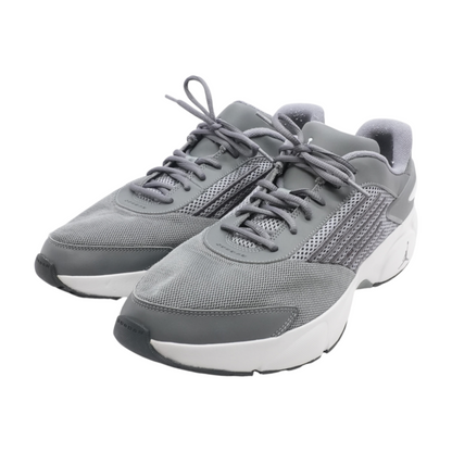 Jordan Trunner Flow Low-Top Athletic Shoes