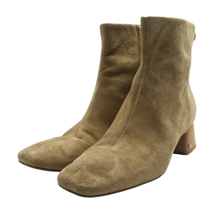 Beige Boots