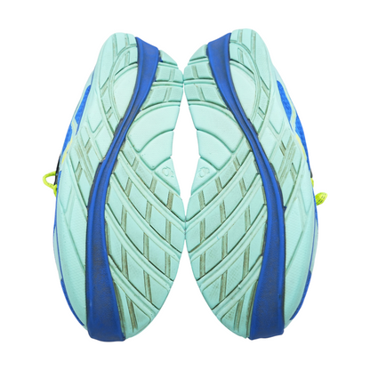 Low-Top Athletic Shoes