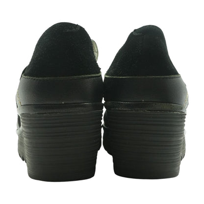 Black Wedged Sandals