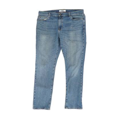 Straight Jeans