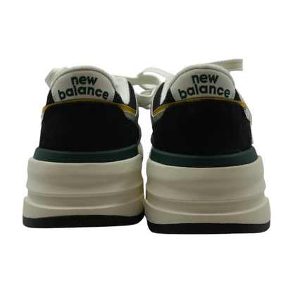 Gray Low-Top Athletic Shoes