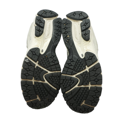 2002R Low-Top Athletic Shoes