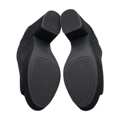 Black Wedged Sandals