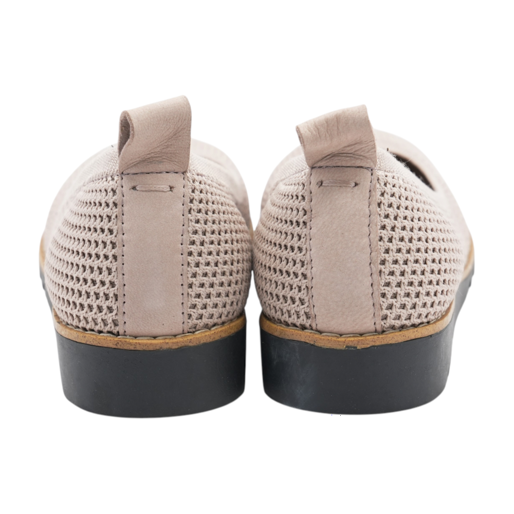 Eileen Fisher Beige Flats – Image 3
