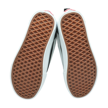 Knu Skool Low-Top Athletic Shoes